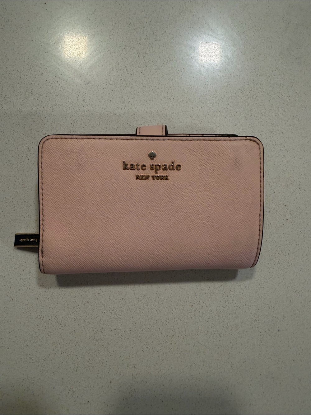 Kate Spade Medium Bifold Wallet in Powdered Sugar pink